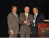 HANYS’ 2010 Distinguished Service Award is presented to Raymond Sweeney. Joining him are HANYS’ President Daniel Sisto and Board Chairman Joseph Quagliata, President and Chief Executive Officer, South Nassau Communities Hospital (right). HANYS’ 2010 Distinguished Service Award is presented to Raymond Sweeney. Joining him are HANYS’ President Daniel Sisto and Board Chairman Joseph Quagliata, President and Chief Executive Officer, South Nassau Communities Hospital (right).